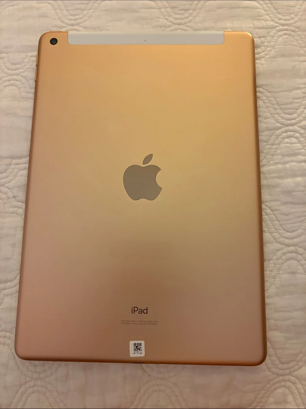 Apple iPad in 7th Gen Cellular White Front with Rose Gold Trim